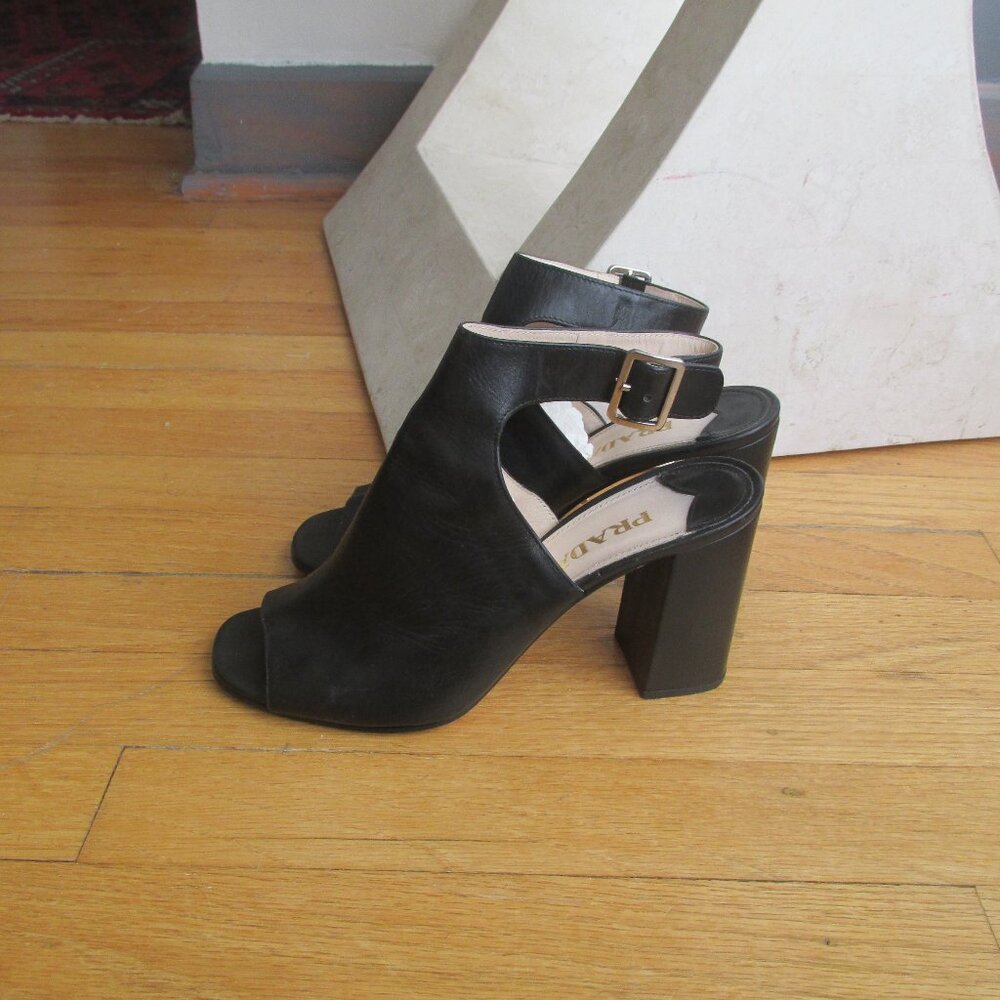 WOMEN'S PRADA LEATHER STRAPPY PEEP TOE ANKLE SANDALS 39 ~BLACK~